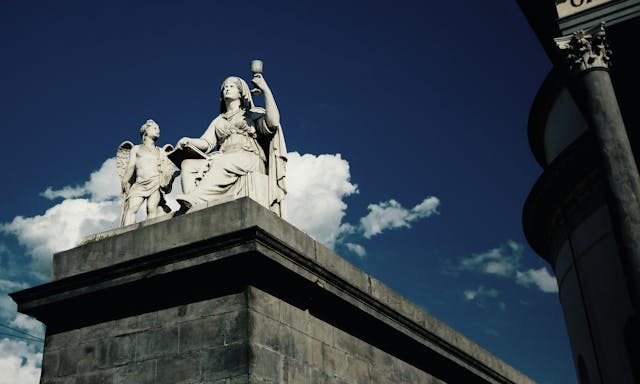 Le migliori attrazioni da visitare durante le vacanze a Torino: scopri cosa vedere nella città piemontese!