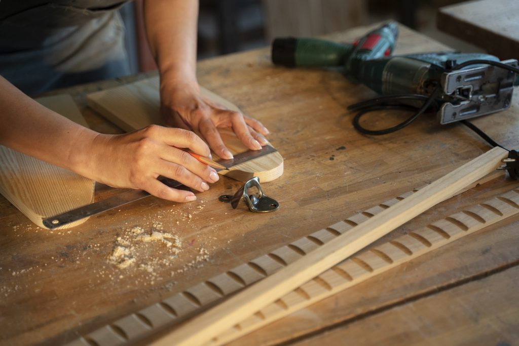 Scegli le frese per legno gambo 8 mm per lavori di dettaglio
